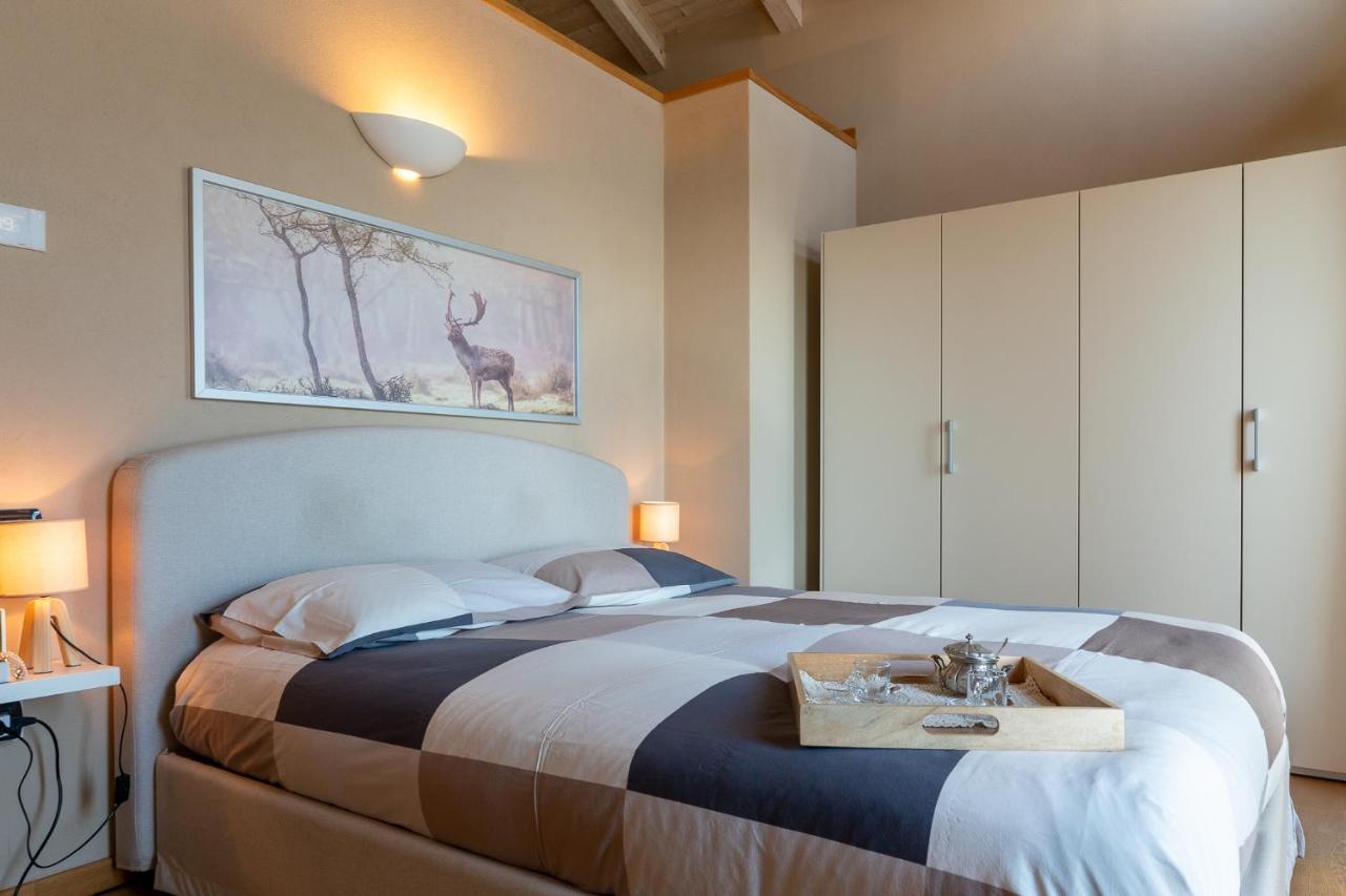 Casa Di Campagna Rosina Con Piscina E Vista Lago 赫拉弗多纳 外观 照片