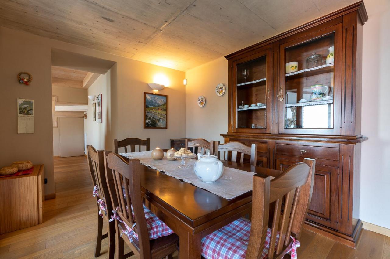 Casa Di Campagna Rosina Con Piscina E Vista Lago 赫拉弗多纳 外观 照片